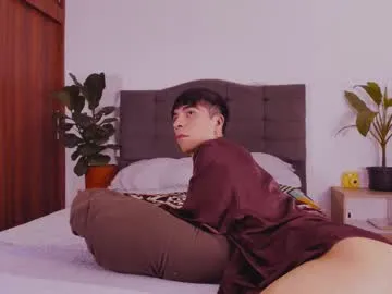 2gays_1straight Image 10