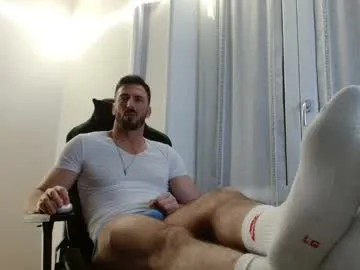 aaront0pmuscles Image 6