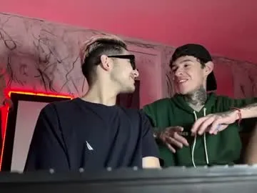 arteemiis live sex cam on Chatmilfwild