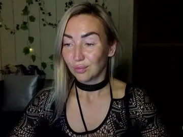 ay_kiss_jully Image 10