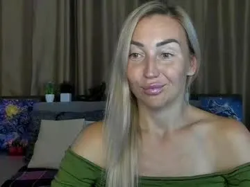 ay_kiss_jully Image 12