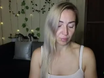 ay_kiss_jully Image 15