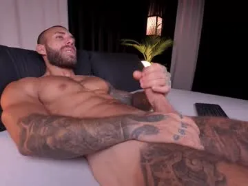 c_o_n_q_u_e_r Image 8