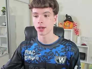 calvin_loves_you's Thumb Image