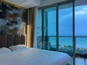 canikissyou_ Image 2