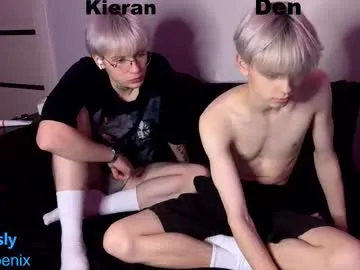 den_phoenix_ Image 13