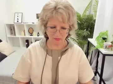 evelynblissful Image 2