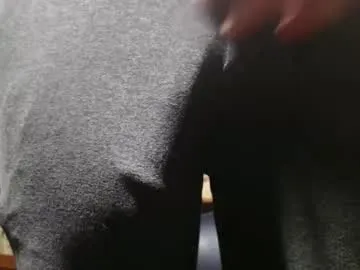 hung_hot_fit10 Image 11