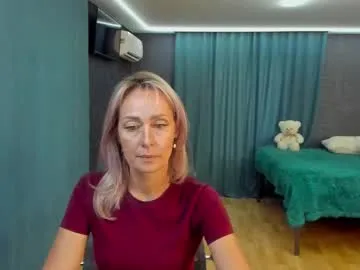 julia__cherry_ Image 2