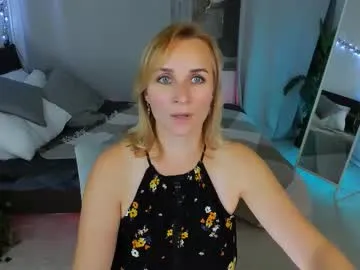 karinella_x Image 17