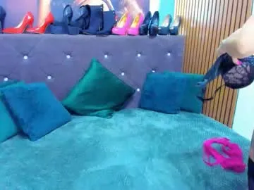 laurasinfull Image 13