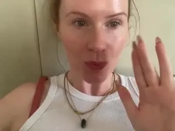 red_head_rosie_69 Image 16