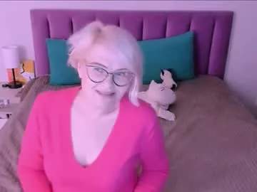 sabrinamacmarren Image 19