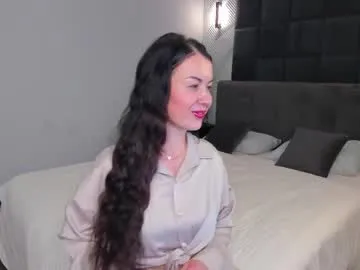 stella_leonn's Thumb Image