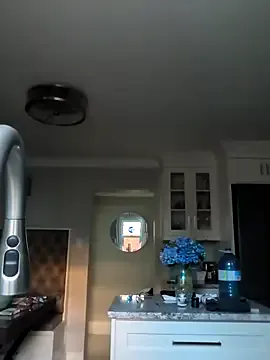 Canadian_BBW Image 17