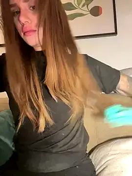 EmiliaCatalina Image 8