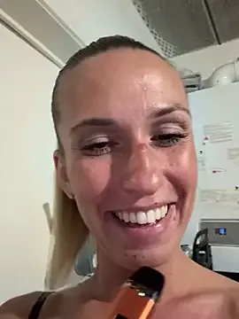 lola_tentatiion Image 9