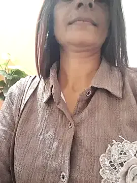 Shalu_G live sex cam on Chatmilfwild